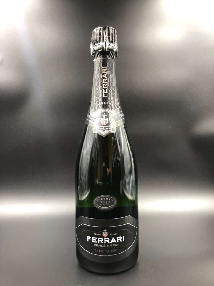 TrentoDoc Riserva "Perlè Nero" Extra Brut 2015 (astuccio) - Ferrari