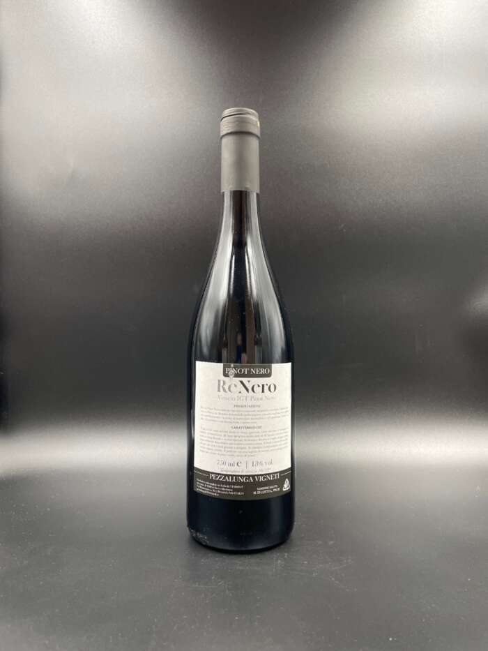Pinot Nero "Re Nero" - Pezzalunga Vigneti - immagine 2